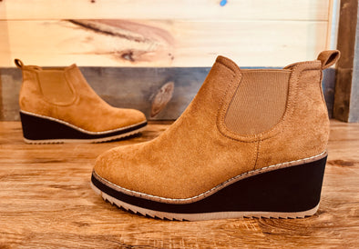 Love You a Latte Boots in Multi