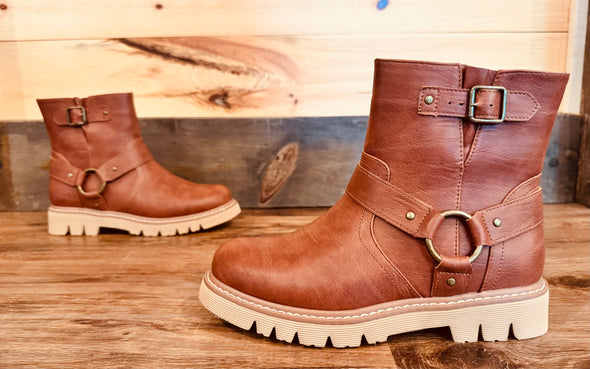Pick of the Patch Boots
