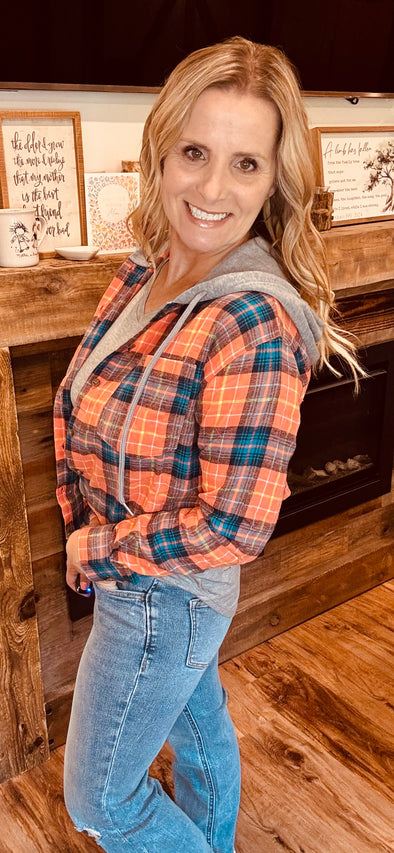 Hayden Hoodie Flannel in Multi