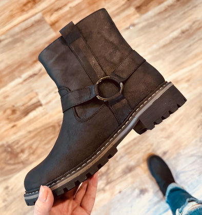 Fall in Love Boots