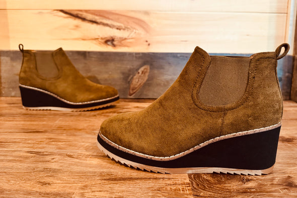 Love You a Latte Boots in Multi