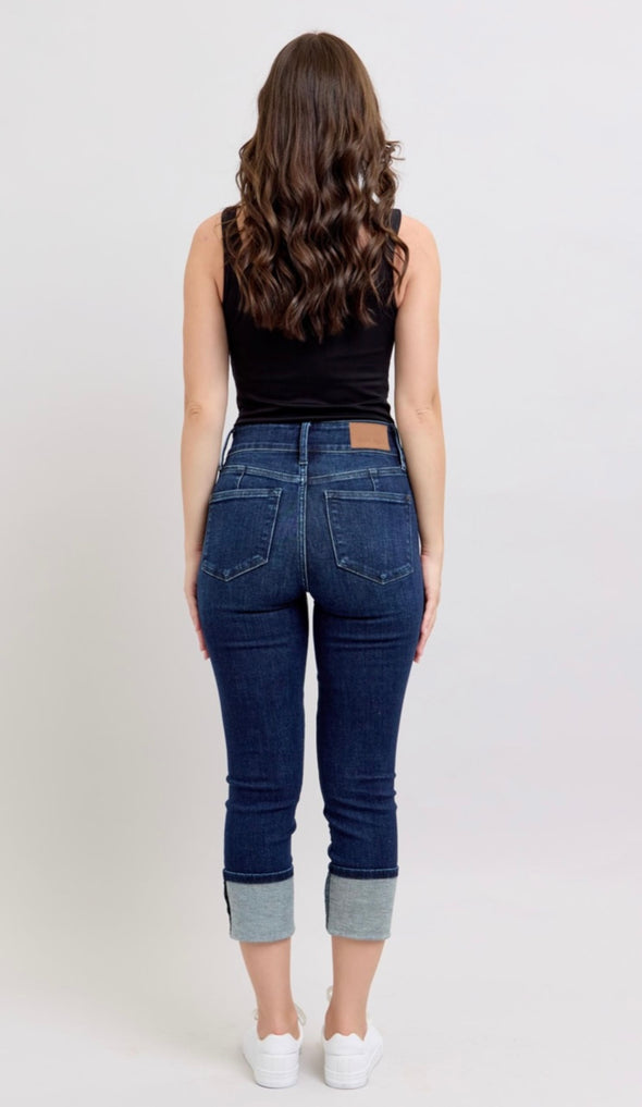 Can't Control Me Capris