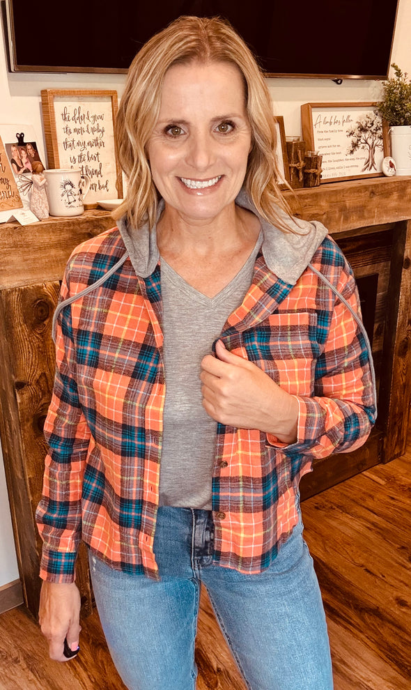 Hayden Hoodie Flannel in Multi