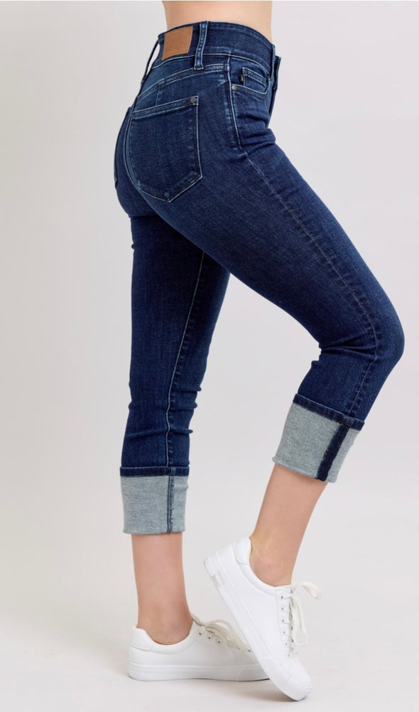 Can't Control Me Capris
