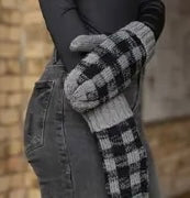 Perfectly Plaid Mittens