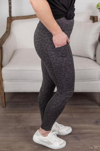 Allie Athleisure Leggings in Charcoal Leopard